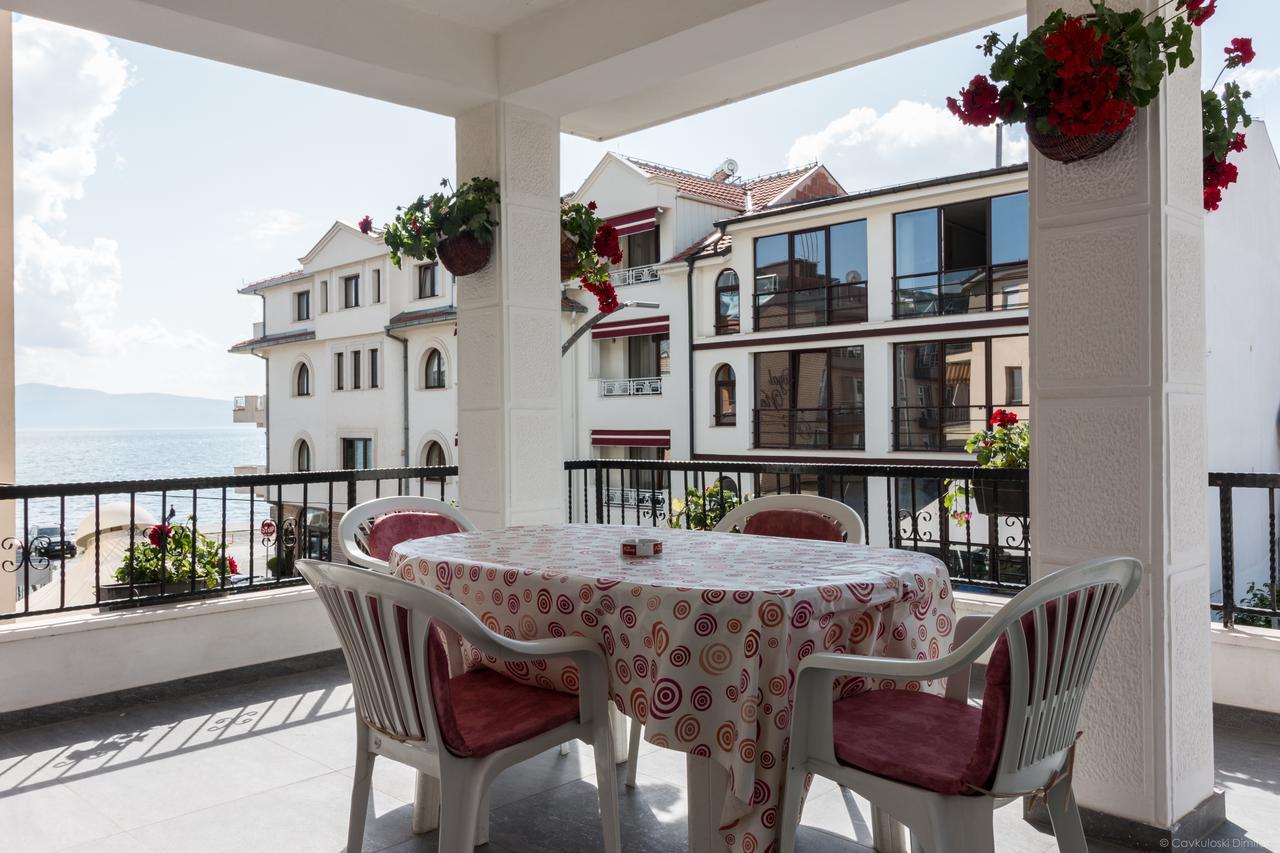 Villa Dudan Lakeview Ohrid Exteriör bild